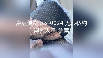 【新片速遞】白皙长发御姐范美少妇，熟练口交技术娴熟，卖力包皮男，无套后入内射