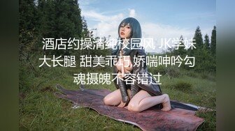  白皙美乳马尾辫少妇居家夫妻直播啪啪，跪在床上深喉交，骑乘上下套弄晃动大奶子