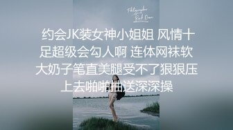 《居家摄像头破解》小伙带着漂亮的女盆友❤️各种姿势啪啪连干两炮